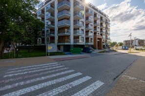Exterior - Modern Apartment | Balcony, Parking, Close to the Beach (Międzyzdroje)