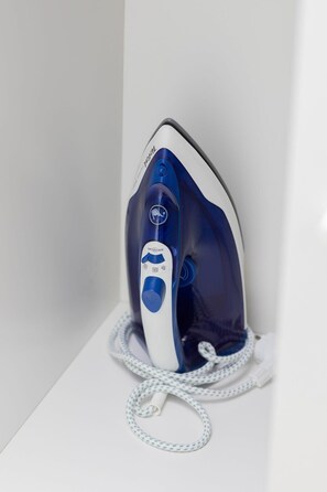 Unclassified image, 3 of 29, button