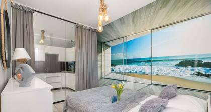 Stylish Apartment with Balcony | Parking | Close to the Beach