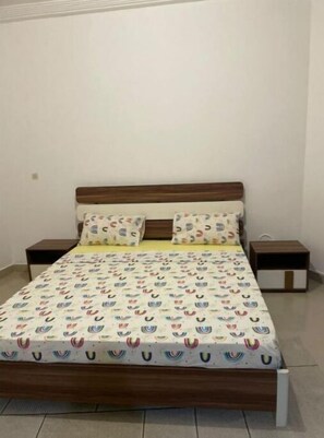 2 bedrooms, bed sheets - Maison Blanche (Dakar)