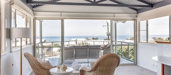GORGEOUS 2 STOREY BEACH HOUSE SITUATED IN DESIRABLE OLD DUNSBOROUGH