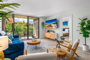 Smart TV, table football - Kamaole Sands #9-205 Central A/C, Luxe Upgrades Short Walk to Beach & Pool! (Kihei)