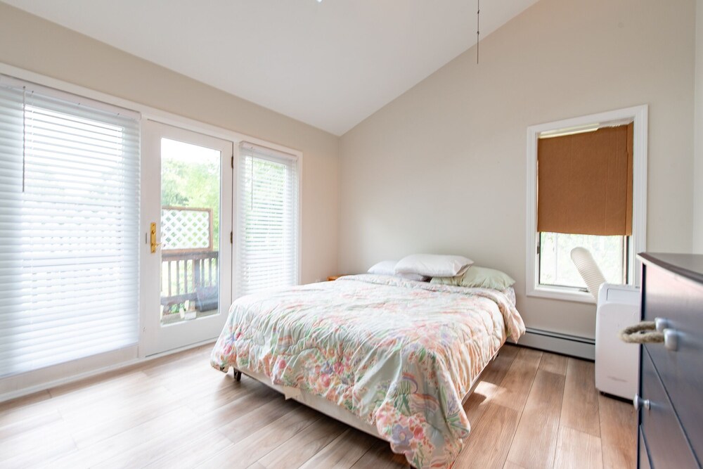 Clean & Narragansett Home! Narragansett Vrbo