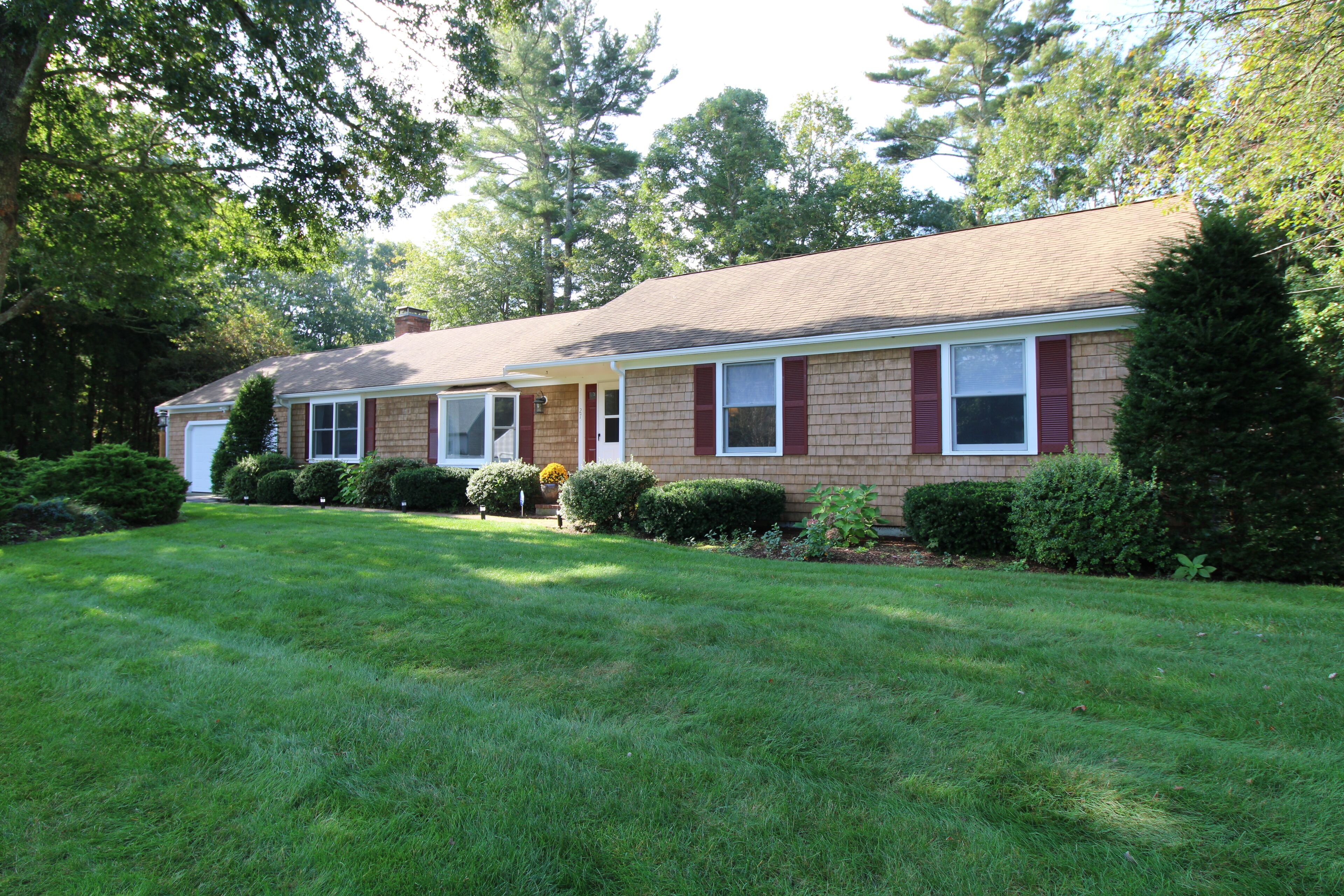Adorable and Renovated Home Close to Shopping and Beaches! (2321)