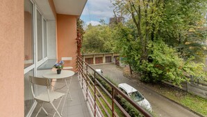 Balcony - Spacious Studio Rajska by Renters (Lodz)