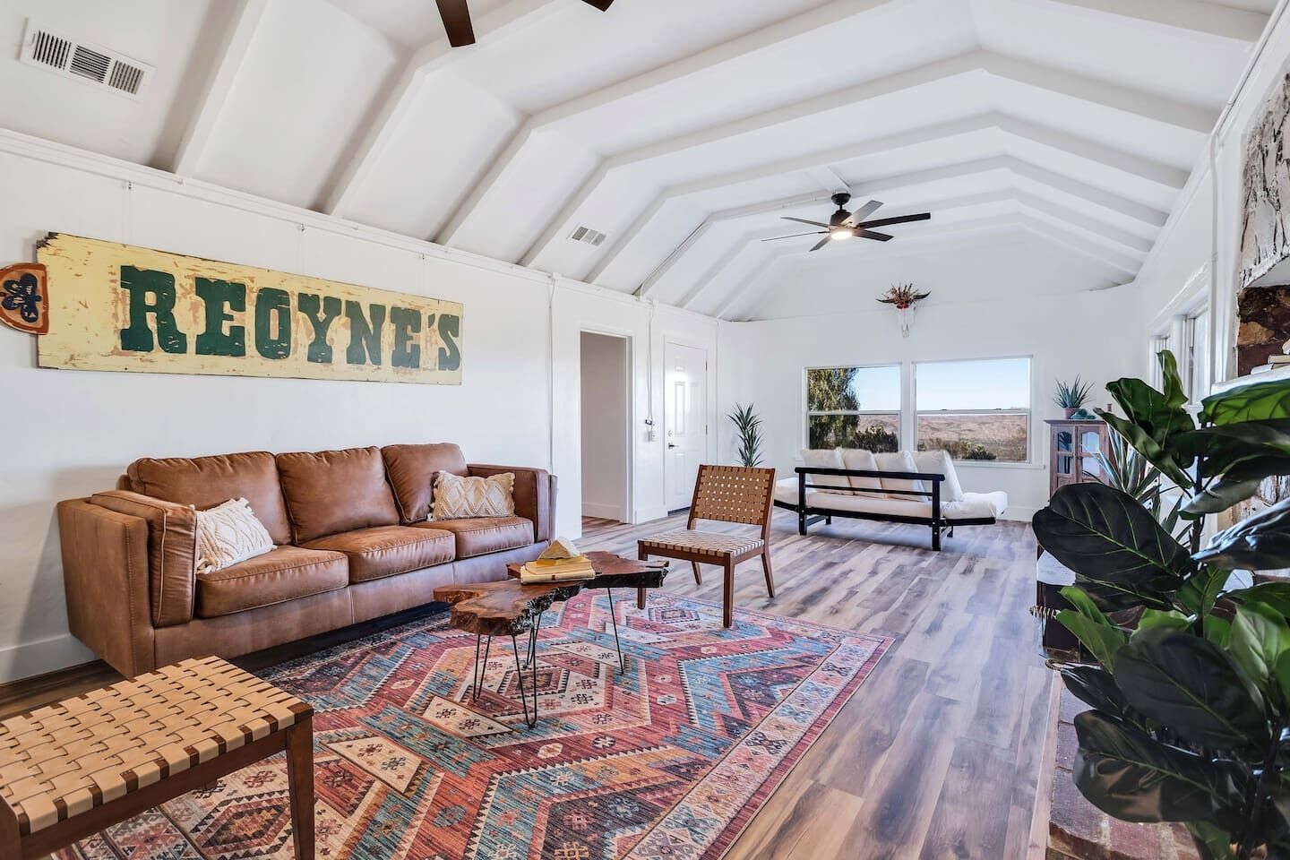 Onaga Oasis by Desert Vacation Rentals