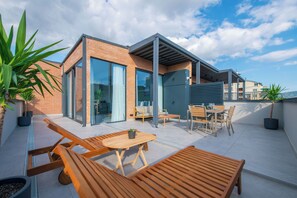 Penthouse (Studio Suite with Kitchen) | Terraza o patio