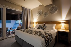 1 dormitorio, tabla de planchar con plancha, wifi y ropa de cama