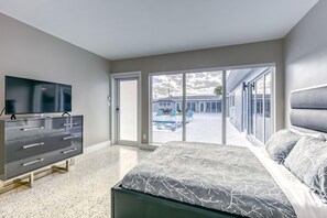 10 bedrooms, iron/ironing board, WiFi, bed sheets - Sunshine Complex (Wilton Manors)