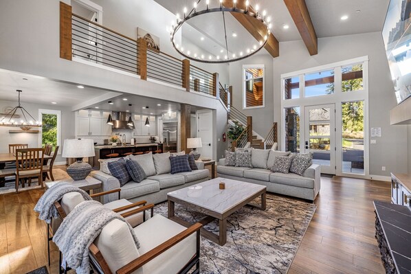 Smart TV, fireplace, table football, ping pong