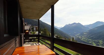Aussen : Wohnung im unteren Erdgeschoss eines Gebäudes, für 4 Personen in der Nähe des Hotels/Restau