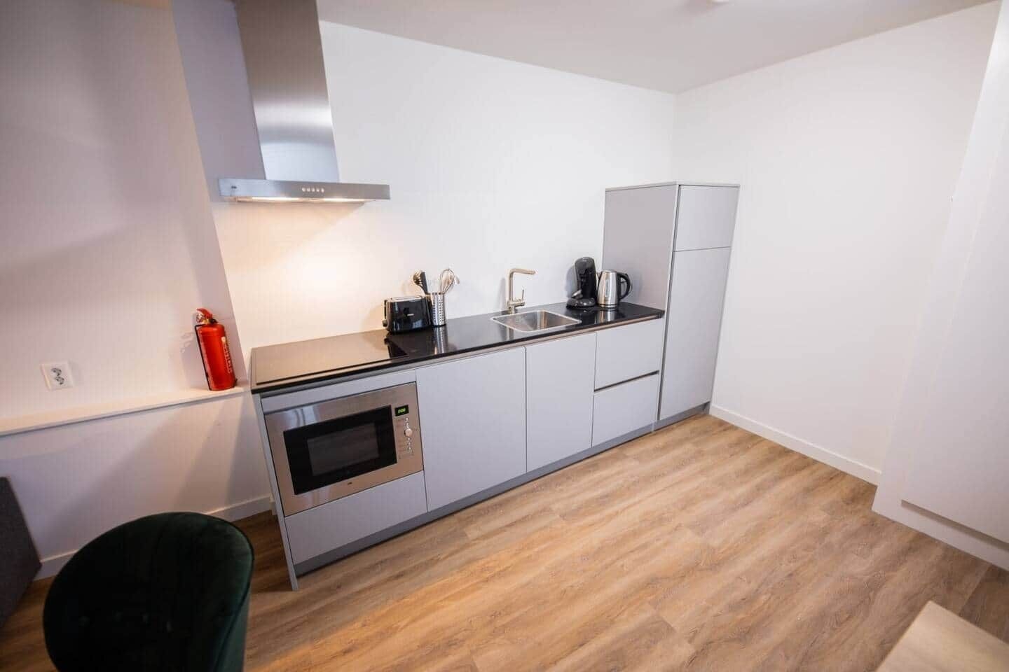 Fridge, microwave, oven, dishwasher