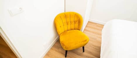 1 chambre, fer et planche Ă repasser, Wi-Fi, draps fournis