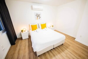 2 soverom, skrivebord, strykejern/-brett og wi-fi