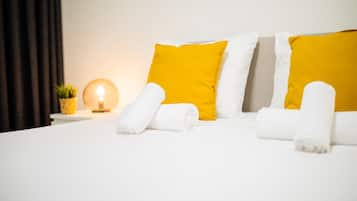 2 makuuhuonetta, työpöytä, silitysrauta/-lauta, Wi-Fi