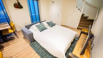 1 bedroom, iron/ironing board, WiFi, bed sheets