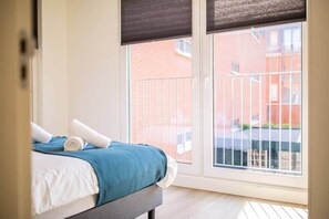 3 bedrooms, desk, iron/ironing board, WiFi