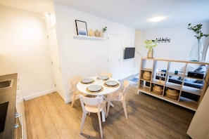 Dining - Delightful 50m² Two-Bedroom Apartment (SD-23-L) (Eindhoven)
