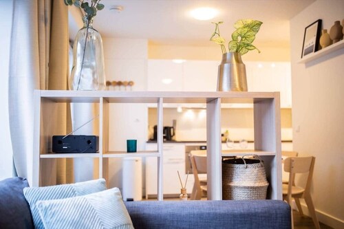 Delightful 50m² Two-Bedroom Apartment (SD-23-L)