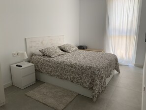 3 bedrooms, iron/ironing board, travel crib, free WiFi