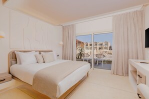 Family Suite | Minibar, in-room safe, blackout drapes, iron/ironing board - SUNRISE Anjum Resort (Marsa Alam)