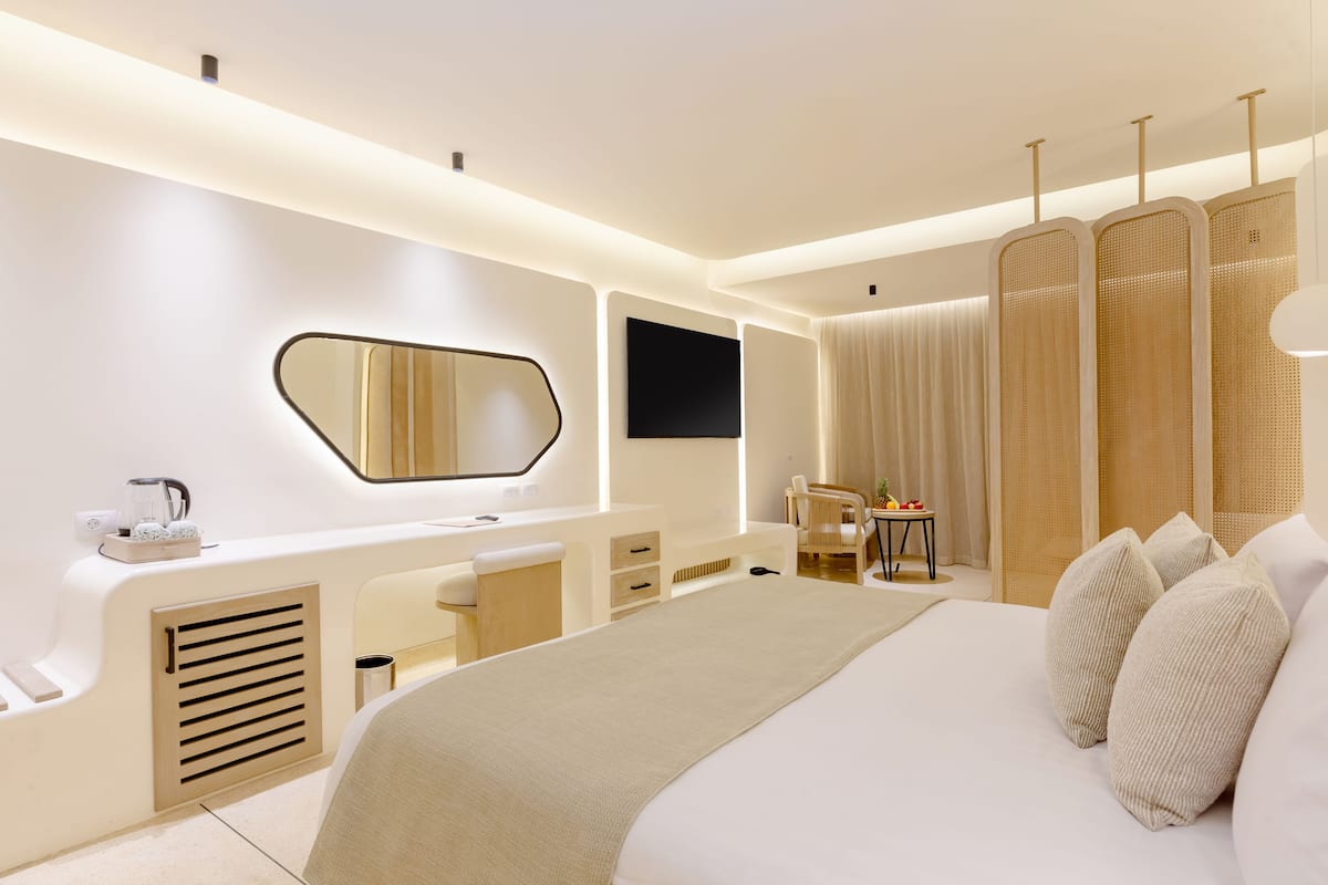1 dormitorio, minibar, caja fuerte y cortinas opacas