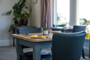 Petit déjeuner buffet compris tous les jours