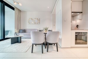 Apartment | 1 bedroom - Ritzy Address JBR Apt w Scenic Balcony View (Dubai)