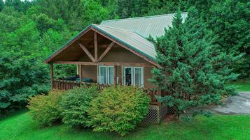 Cabin, 3 Bedrooms | Exterior