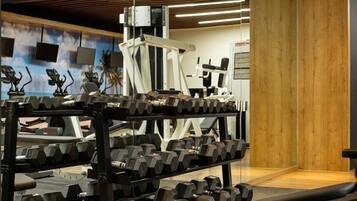 Condo, 2 habitaciones | Sala de fitness