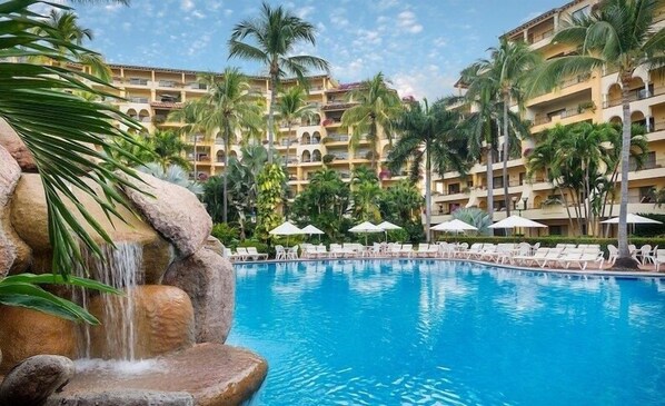 Condo, 2 Bedrooms | Pool | Outdoor pool