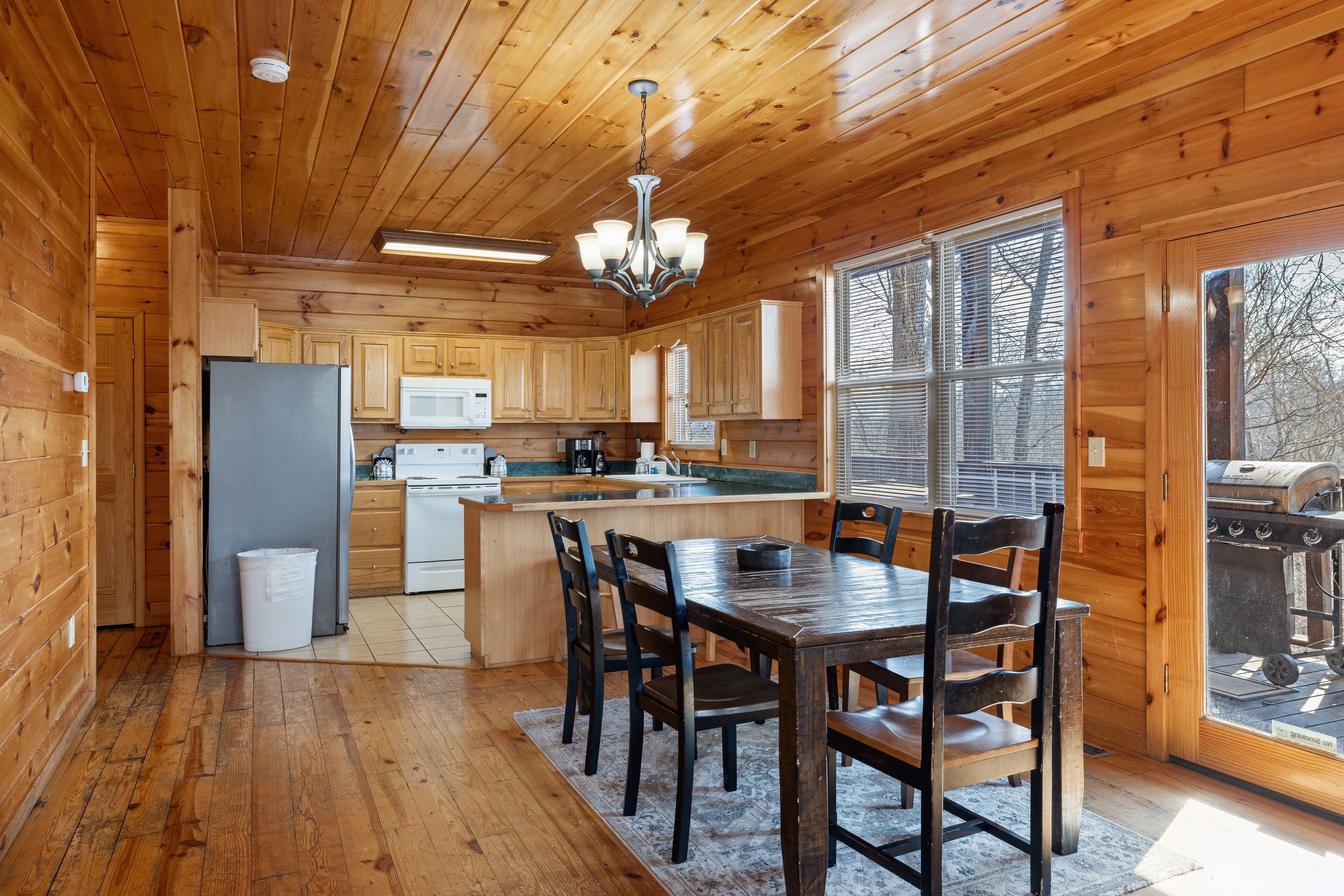 Cabane, 6 chambres | Cuisine privée | Réfrigérateur, four, grille-pain