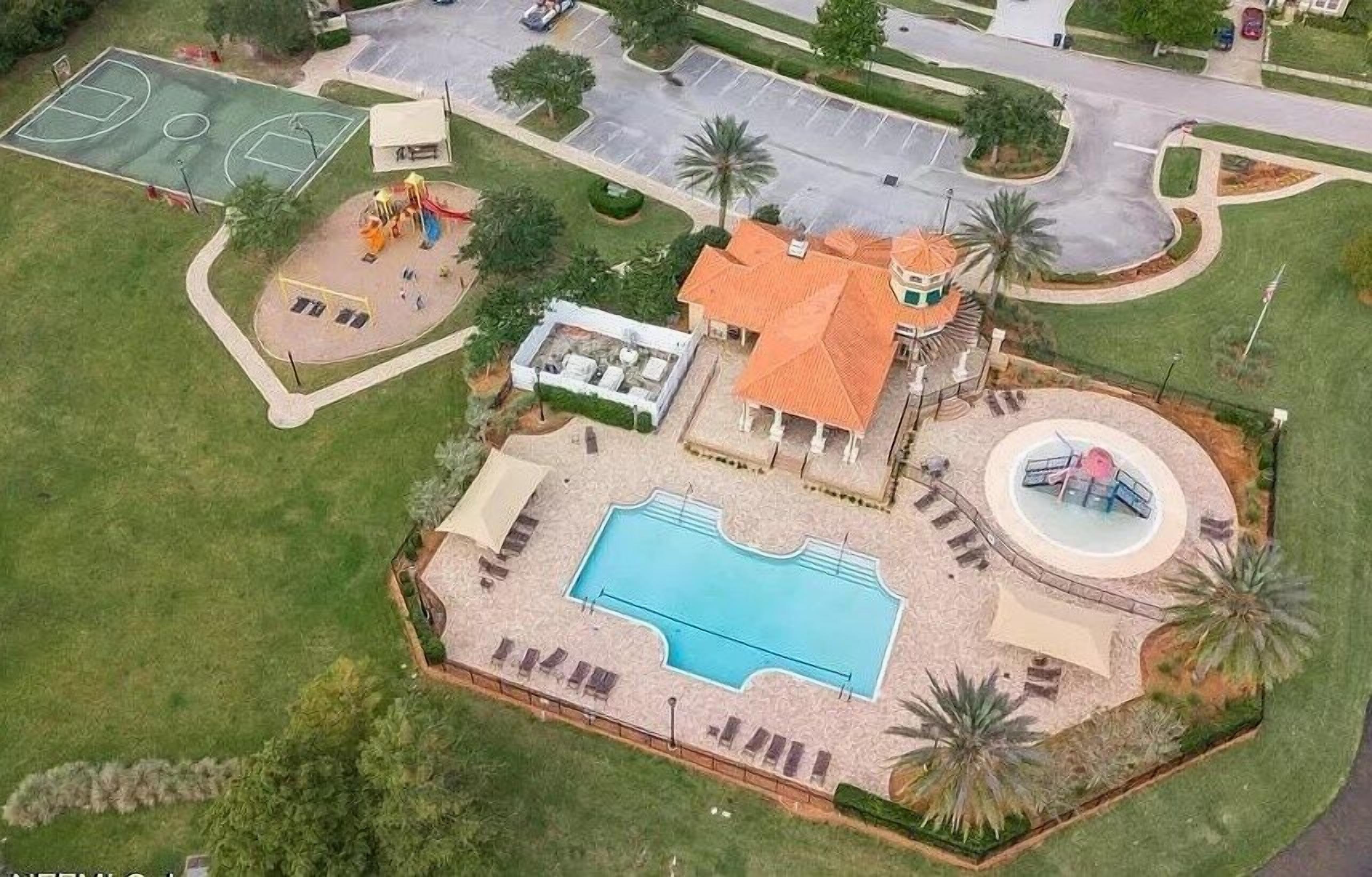 House, 4 Bedrooms | Exterior