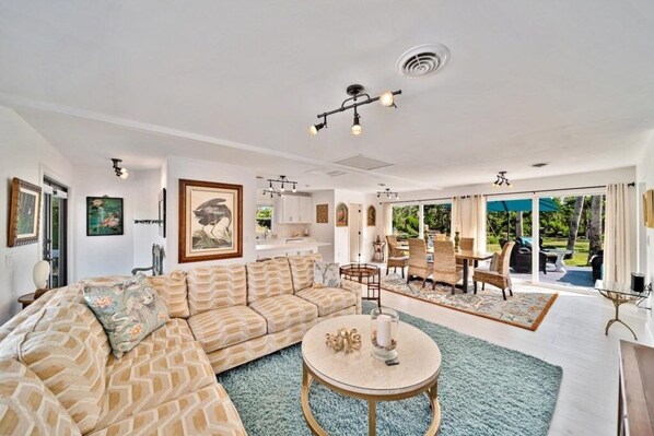 House, 3 Bedrooms | Living area