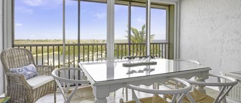 Condo, 3 habitaciones | Restaurante al aire libre