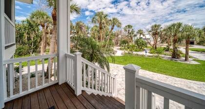 5294 Umbrella Pool Rd 3 Bedroom Home by RedAwning
