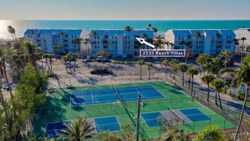 Condo, 4 habitaciones | Cancha deportiva