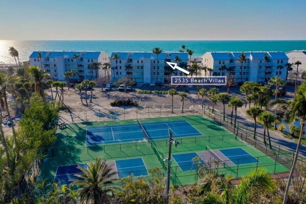 Condo, 4 Bedrooms | Sport court