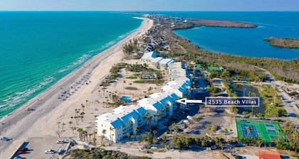 South Seas Beach Villa 2535 4 Bedroom Home by RedAwning