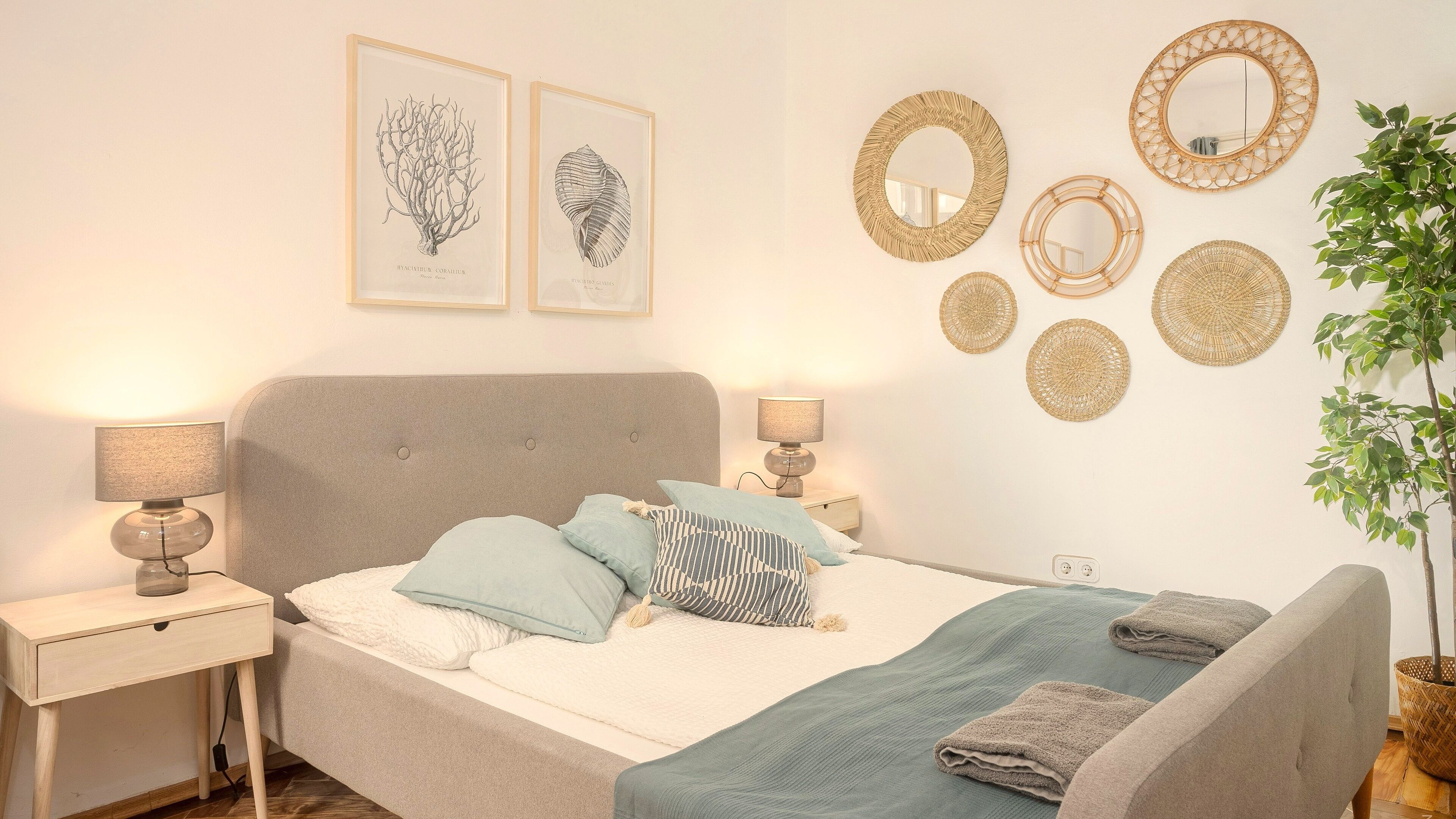 Apartment | Individually decorated, individually furnished, desk, blackout drapes