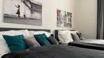 Apartment | 1 bedroom, individually decorated, individually furnished, desk
