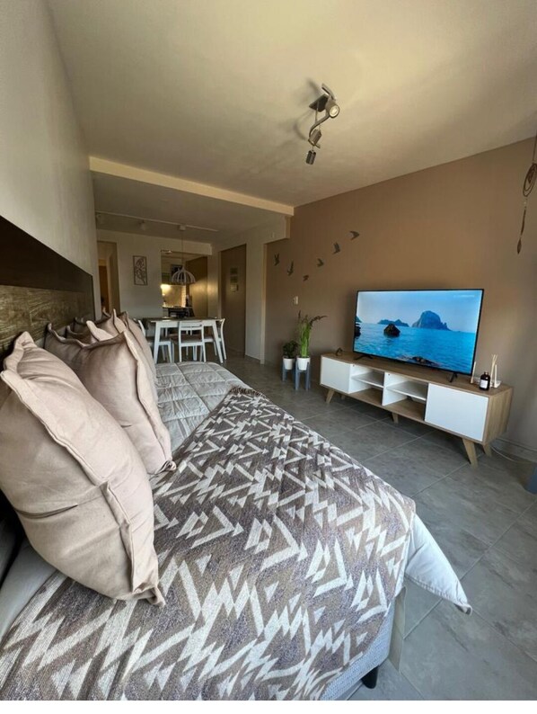 1 غرفة نوم وواي فاي وملاءات أسرّة