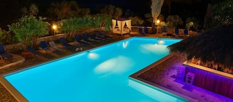 Aqua Bliss at Royal Club Hotel - Comfy Twin Room