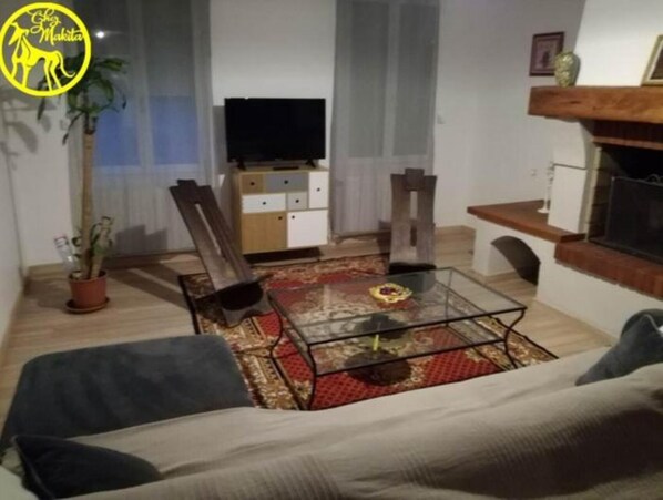TV