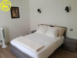 1 habitación y caja de seguridad en la habitación 