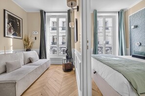 Bügeleisen/Bügelbrett, kostenloses WLAN, Bettwäsche