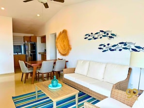 Smart TV, offices - Oceanfront Escape: Pool, BBQ, & Sunset Views (El Centenario)