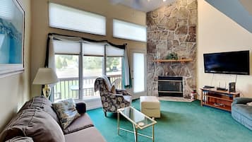 Townhome, Multiple Beds, Hot Tub | Living area | 40-inch TV with digital channels, fireplace