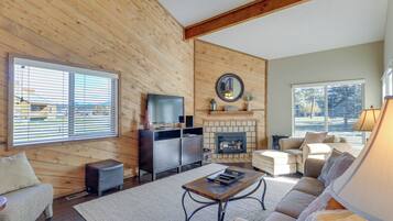 Apartment (2 Bedrooms) | Front of property