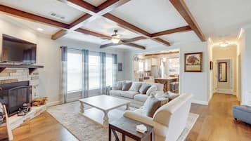ู
ูุฒู (3 Bedrooms) | ูุงุฌูุฉ ุงูู
ูุดุฃุฉ